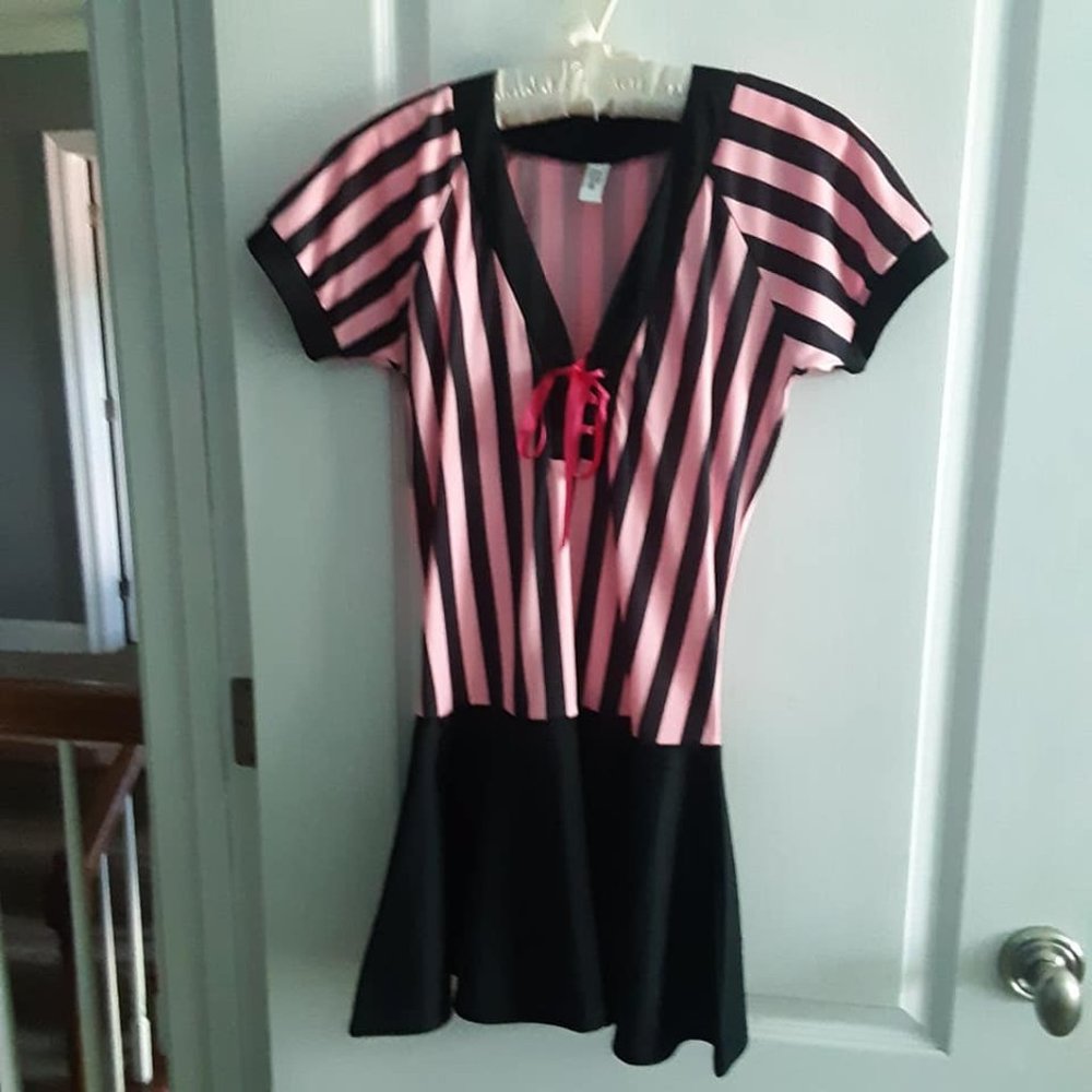 Referee M/L Black/Pink Short Dress